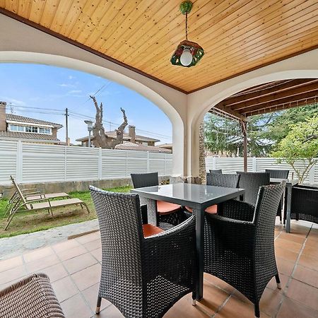 Global Maria - Villa With Bbq In Камбрильс Экстерьер фото